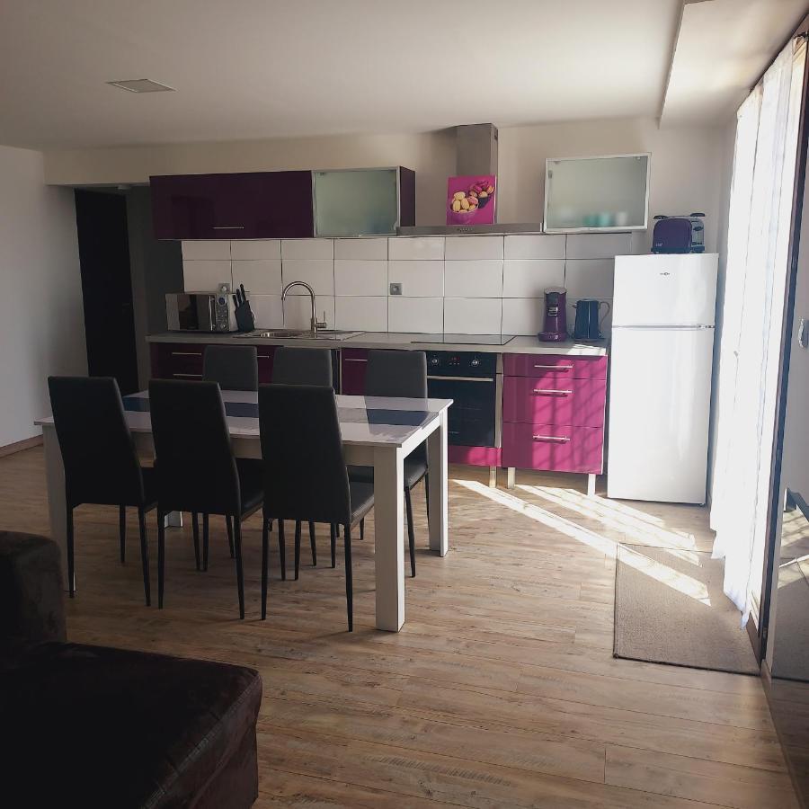 Apartamento Au Petit Bois Magique Payrac Exterior foto