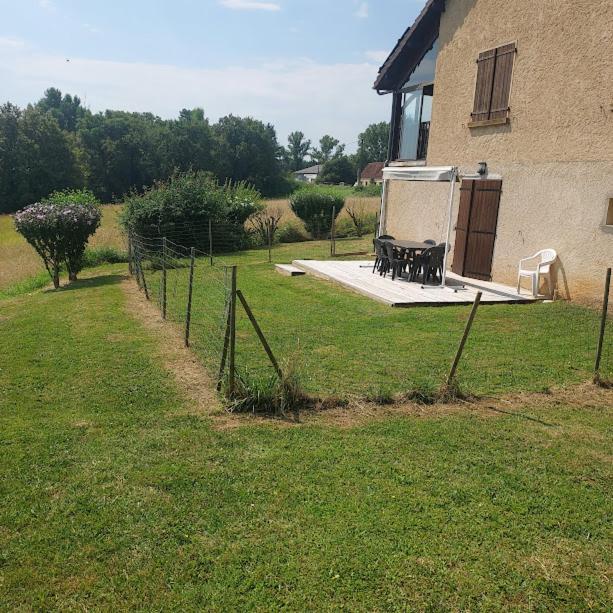 Apartamento Au Petit Bois Magique Payrac Exterior foto